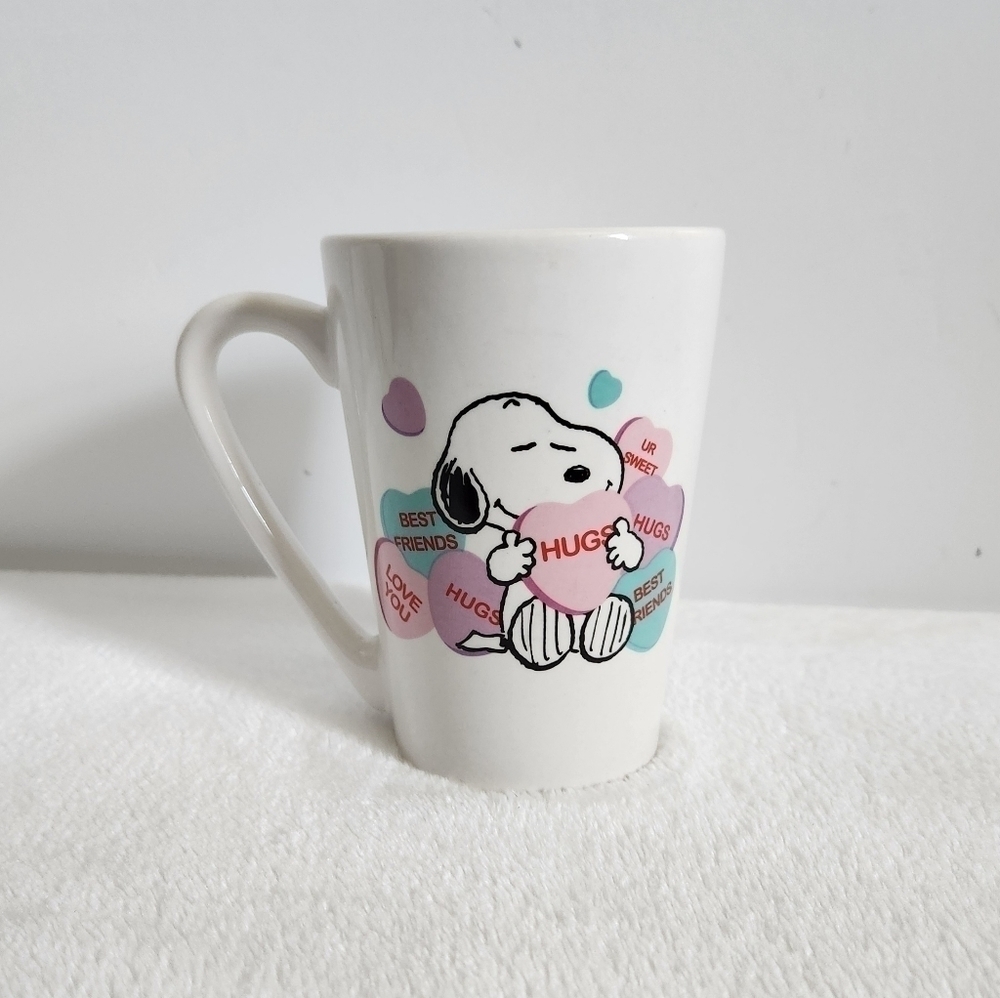 Snoopy Peanuts White Ceramic Valentines Hearts Coffee Cup Mug 14 Oz